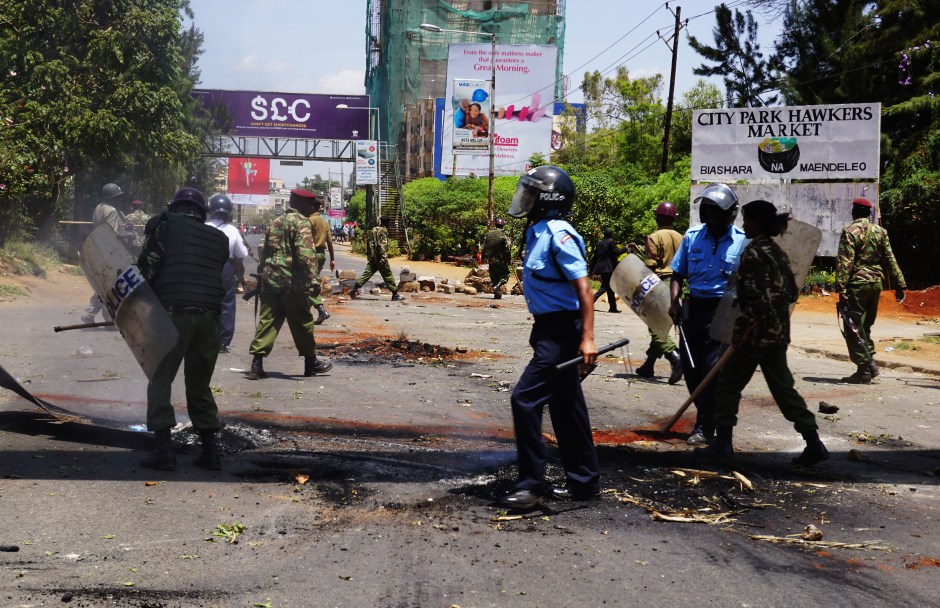 Nairobi, Nairobi County, Kenyan Police Service, Kenyan Police, Elizabeth Around the World, Elizabeth McSheffrey