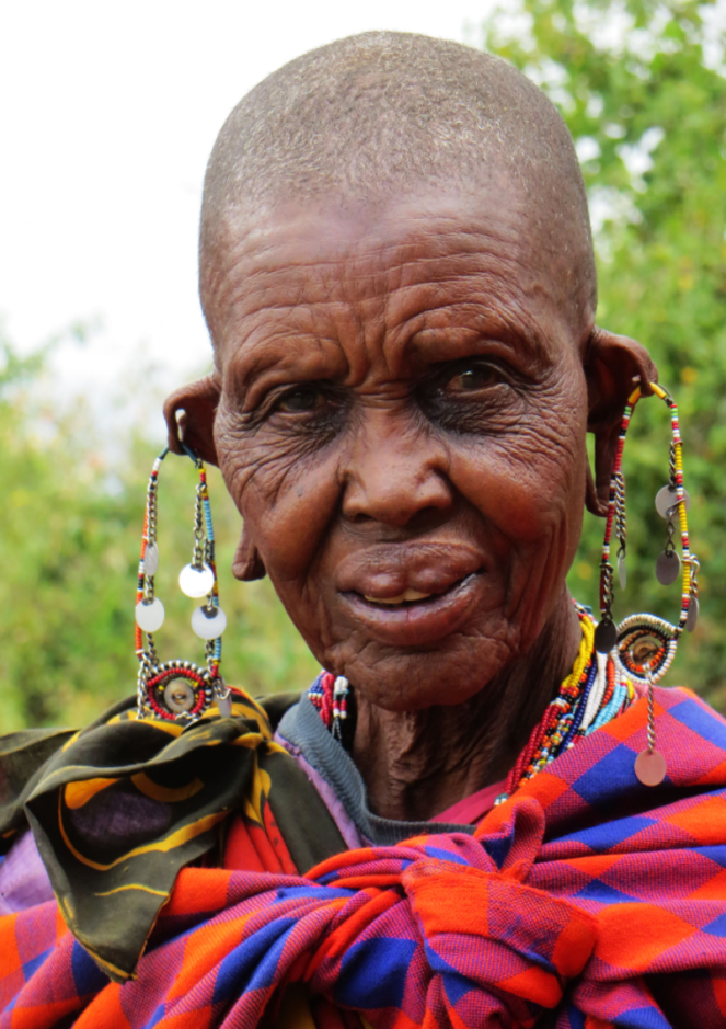 Maasai Mara, Maasai woman, beads, Africa, safari, Elizabeth McSheffrey, Elizabeth Around the World